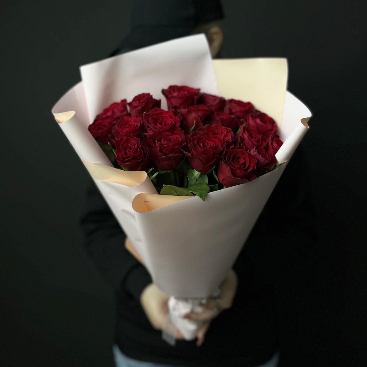 Красные розы 21 шт. Кения