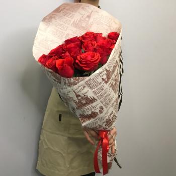 Красные эквадорские розы 60 см (15 шт)