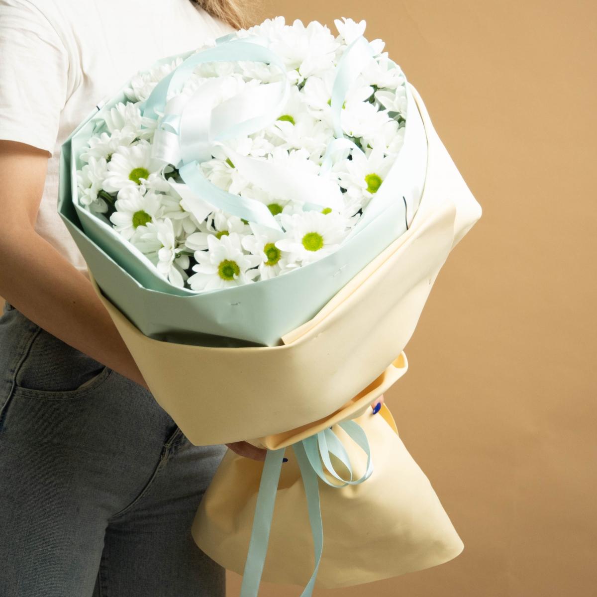 Букет цветов "Счастье в цвете" с доставкой по Москве