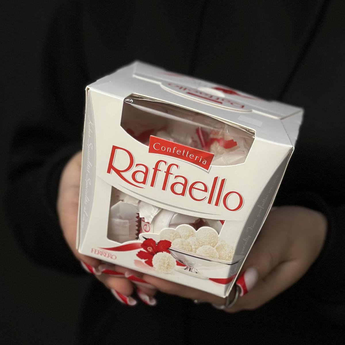 Коробка конфет Raffaello