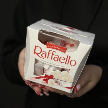 Коробка конфет Raffaello