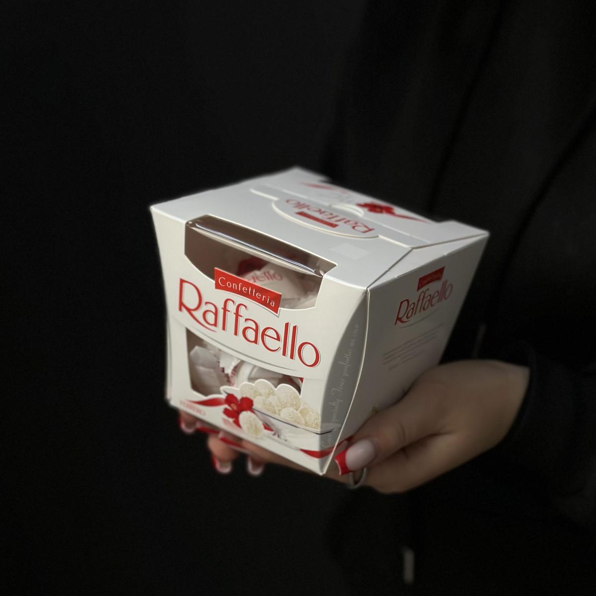 Коробка конфет Raffaello
