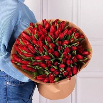 Букет из красных тюльпанов 101 шт