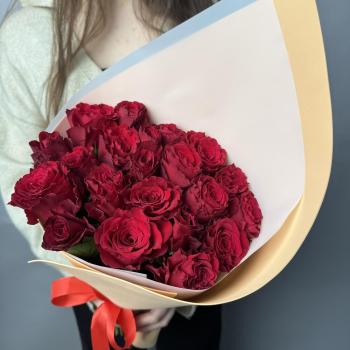 Букет из 21 красной розы Кения