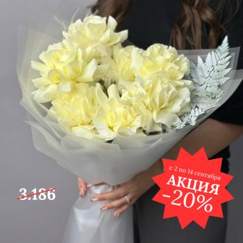 7 белых французских роз